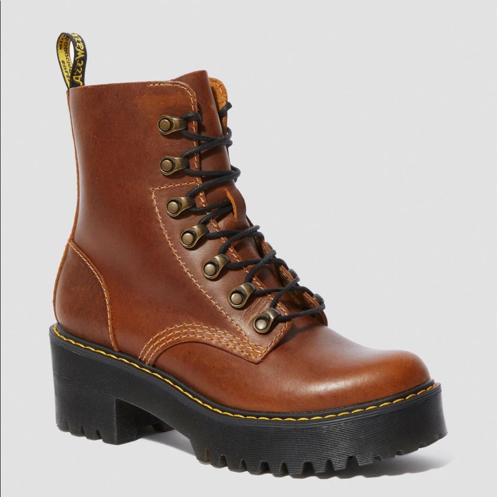 Worn Once, Dr. Martens Leona Boot